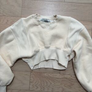 Zara x Kaia Gerber Cream Cropped Sweatshirt